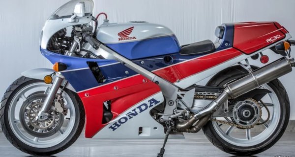 Този конкретен модел е създаден от Honda Racing Corporation (HRC). Докато в много състезателни серии фирмите избират производствен уличен мотоциклет и го модифицират според правилата, HRC създава машина специално за пистата. С намерението да продаде версия на пазара в ограничен брой после. Резултатът е Honda VFR750 R, известен също като Type RC30. Той използва  V4 двигател на Honda с материали, нечувани за уличен мотоциклет по онова време -  титаниеви пръти, въглеродни влакна, магнезий, гърбици, задвижвани от зъбни колела, и много други.

Създаден преди елата на екраните и контрола на сцеплението, RC30 е чудесен аналогов образец, с големи и изпъкнали измервателни уреди. Той носи 18-цолови джанти в бяло, придружени от състезателни цветове HRC. Смел, силен и безспорно емблема от 80-те. Брутален!

Днес цените летят, без още да са астрономически. Докато един замина на търг през 2018 година  за $92 000, други завършиха с по-разумни оферти: като $52 900 през 2015 г. и $50 900 през 2021 г.